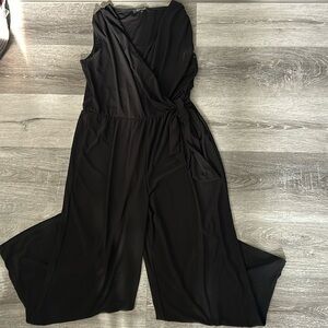 NWOT - Women’s Black Jumpsuit- Size Large